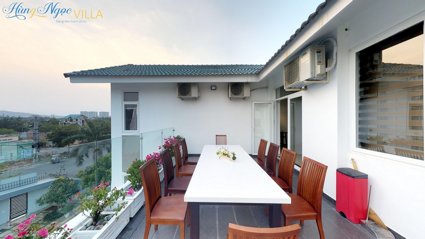 Vung Tau_Villa_Huyen Sam_ Beach_Sea_Balcony (3)