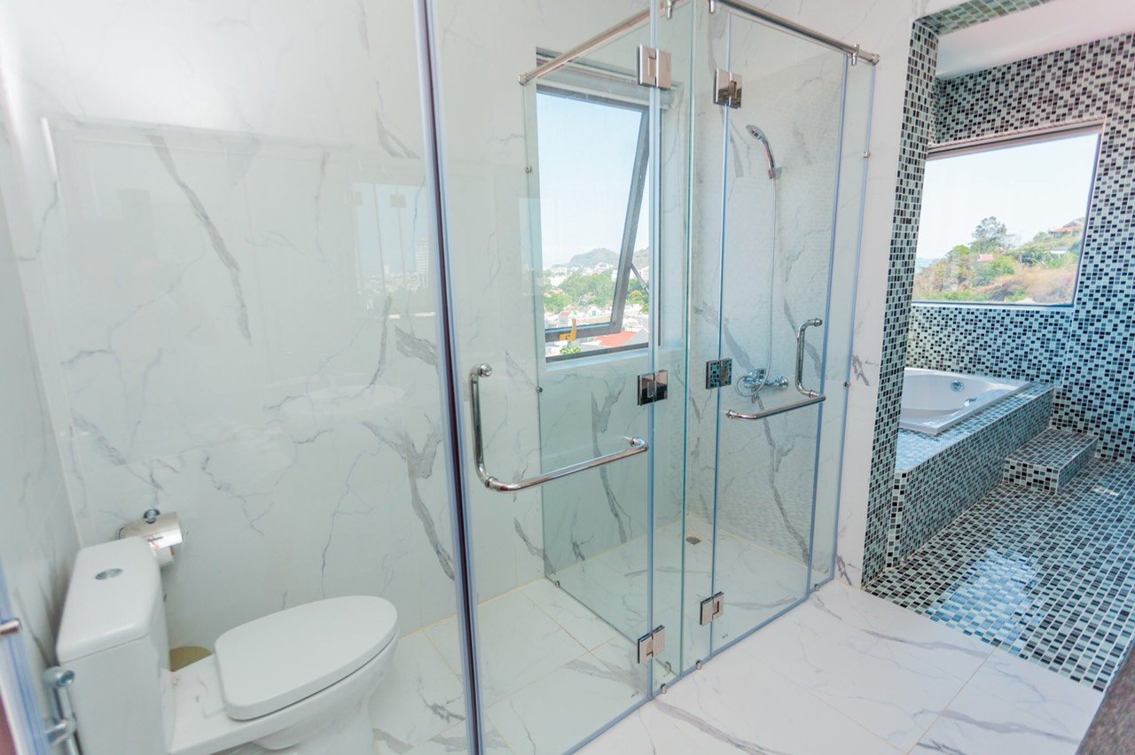 z2257796356240_e5c69473da1fadcb2864468bcdb36e8a