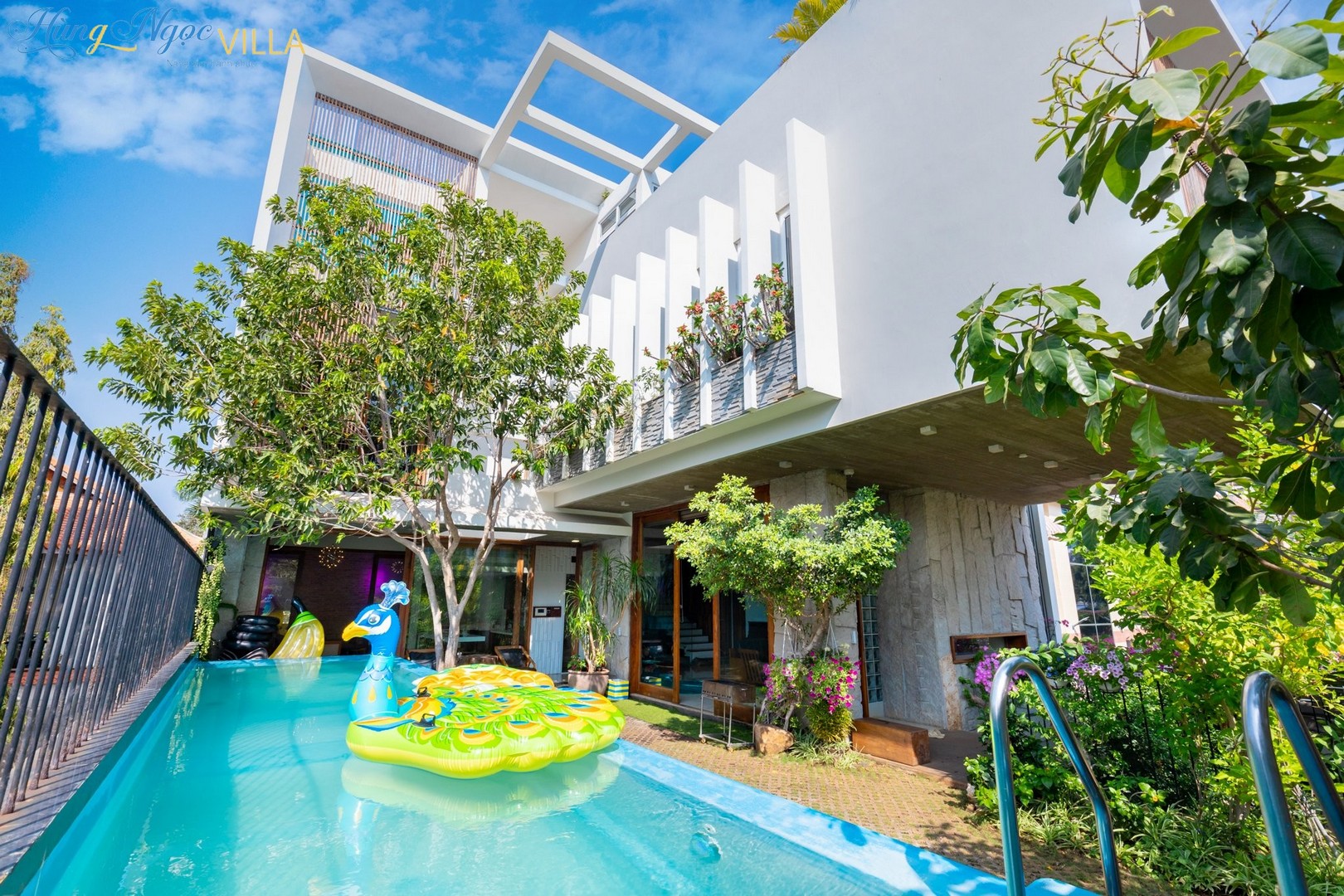 z2433928730508_6dc8d2ce0b4b1d8004501114207ee10c