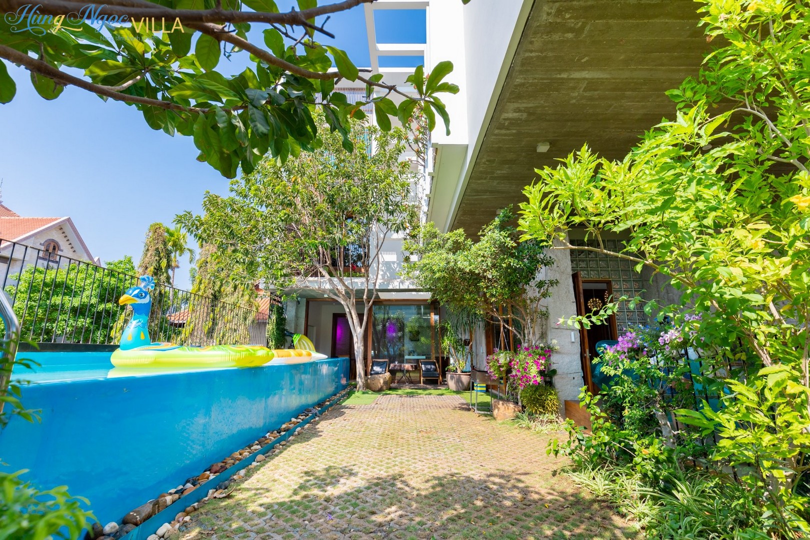 z2433928731151_865c0df87df404d25ef9effa56c5122e