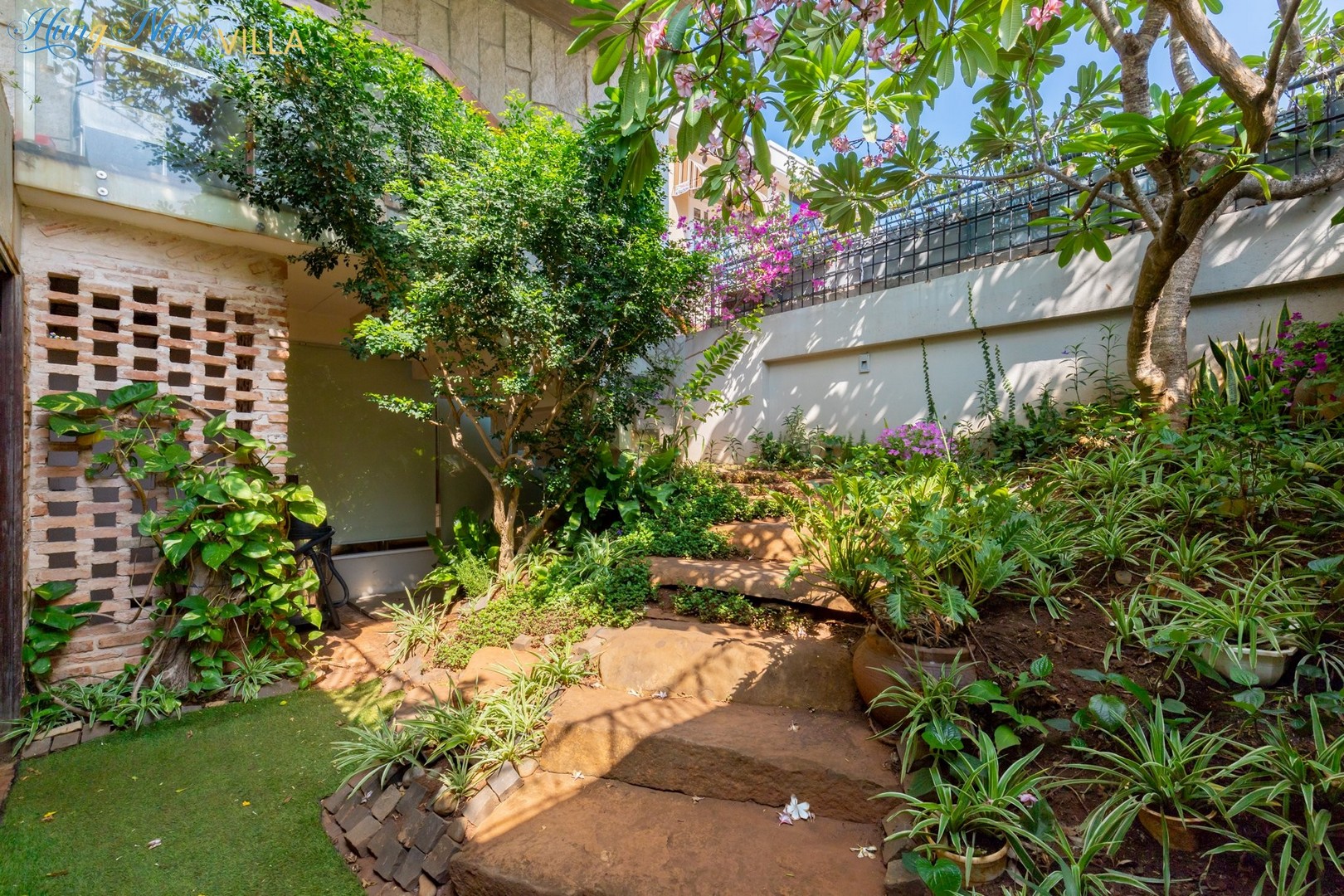 z2433928755275_d22d417f89dd4d11f502040c5b90d6e9