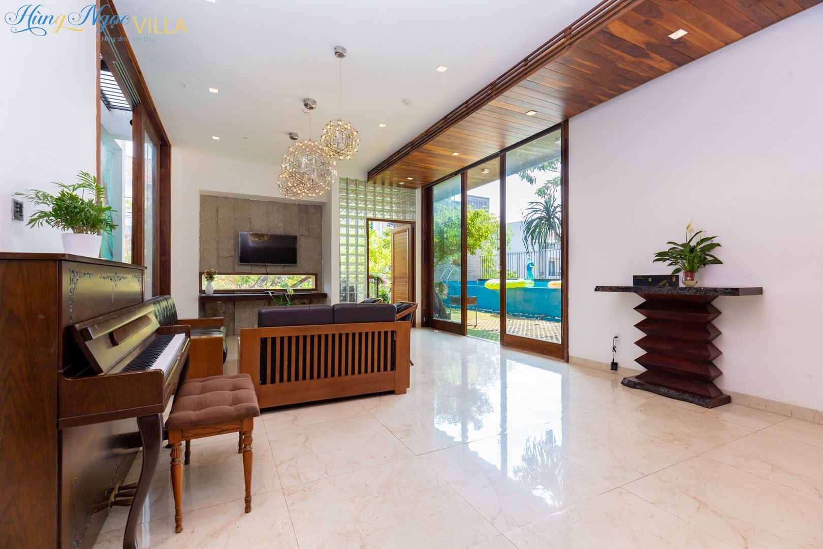 z2433928766352_fabcd6222901b5442487e90326284c33