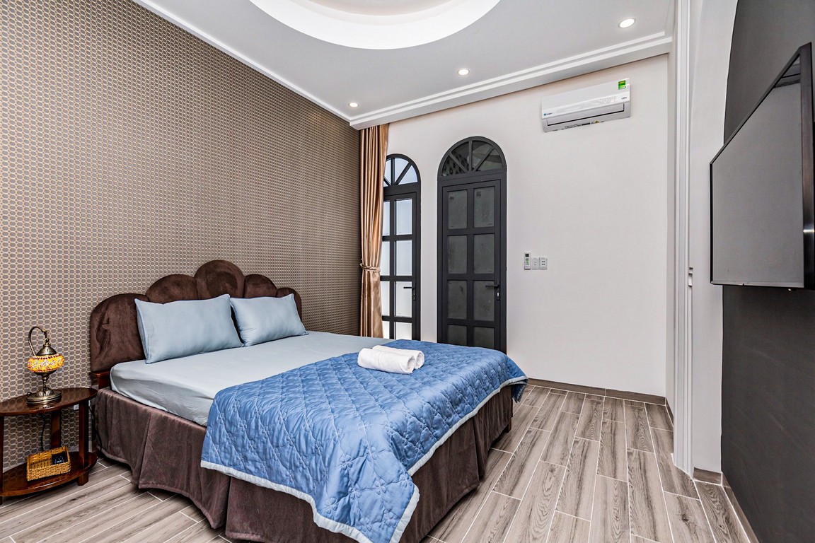 z2462869907092_25925d9637a2cd37598561ffa4d8ba03