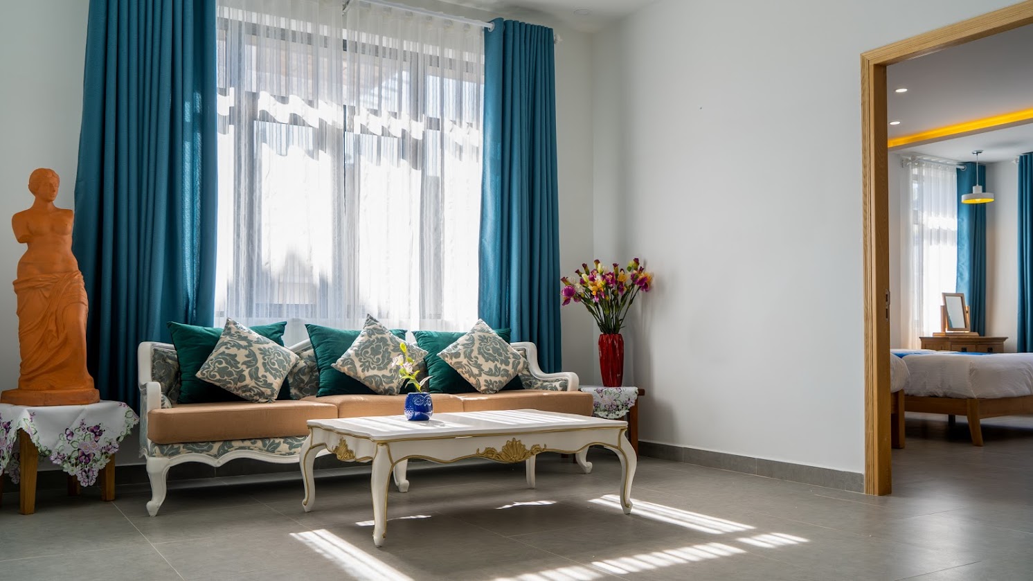 Pha Le House - Public Spaces Inside 26